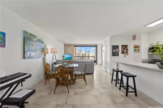 Photo #3: 202525627 Listing 