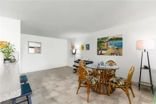 Photo #4: 202525627 Listing 