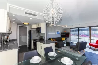 Photo #4: 202525630 Listing 