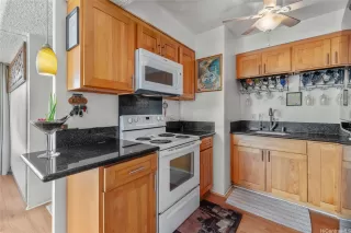 Photo #3: 202525655 Listing 