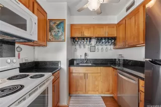 Photo #4: 202525655 Listing 