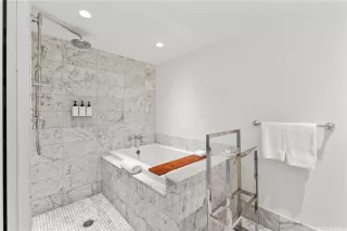 Photo #6: 202525673 Listing 