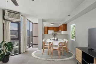 Photo #6: 202525680 Listing 