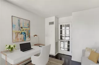 Photo #2: 202525693 Listing 