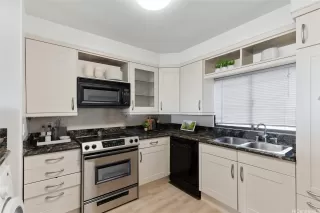 Photo #4: 202525693 Listing 