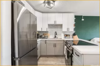 Photo #3: 202525719 Listing 