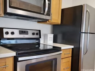 Photo #6: 202525731 Listing 