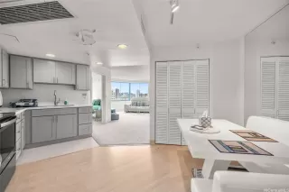 Photo #2: 202525741 Listing 