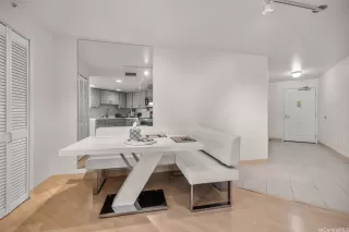 Photo #3: 202525741 Listing 