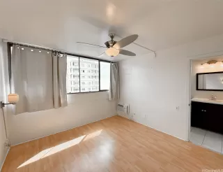 Photo #6: 202525759 Listing 