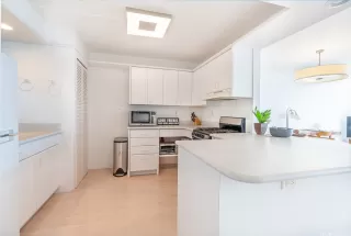 Photo #6: 202525760 Listing 