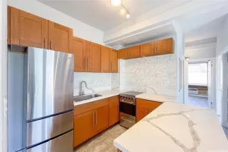 Photo #4: 202525764 Listing 