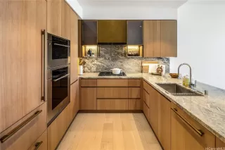 Photo #5: 202525765 Listing 