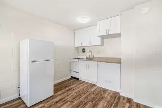 Photo #5: 202525779 Listing 