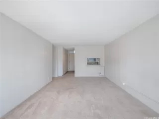 Photo #4: 202525782 Listing 