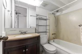 Photo #6: 202525803 Listing 