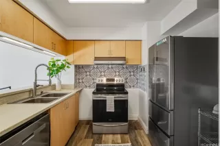 Photo #5: 202525807 Listing 