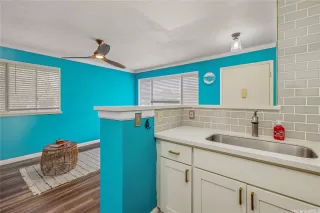 Photo #5: 202525811 Listing 