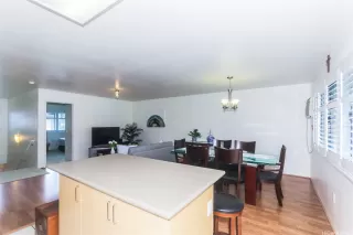 Photo #3: 202525813 Listing 