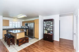 Photo #6: 202525813 Listing 