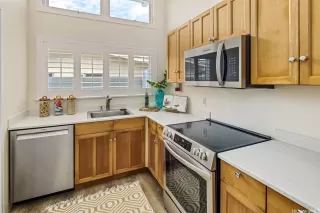 Photo #5: 202525823 Listing 