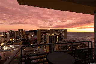 Photo #4: 202525845 Listing 