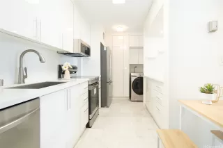 Photo #5: 202525861 Listing 