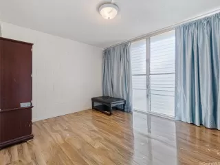 Photo #4: 202525911 Listing 