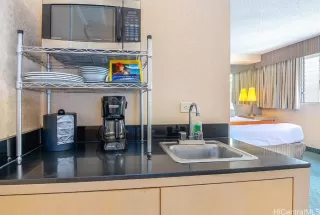 Photo #3: 202525923 Listing 