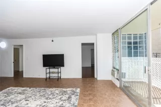 Photo #4: 202525935 Listing 