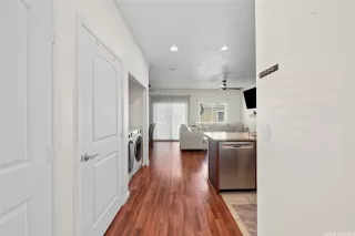 Photo #5: 202525941 Listing 