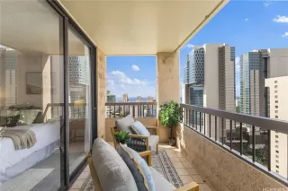 Photo #2: 202525951 Listing 