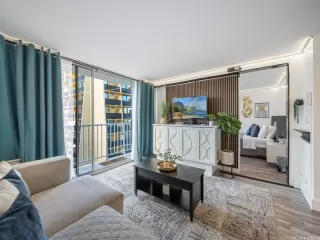 Photo #6: 202525967 Listing 