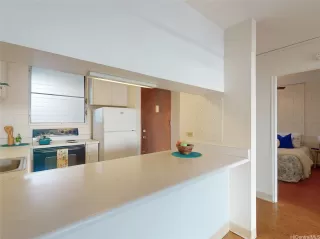 Photo #6: 202526010 Listing 