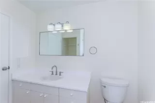 Photo #5: 202526013 Listing 