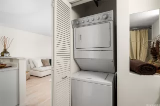 Photo #5: 202526015 Listing 