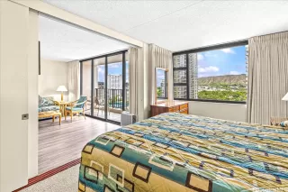 Photo #4: 202526019 Listing 