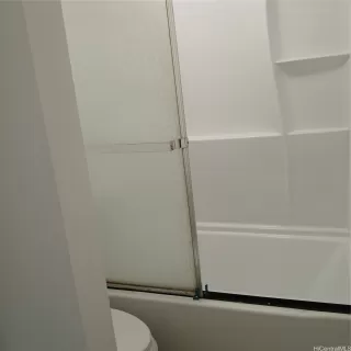 Photo #3: 202526030 Listing 