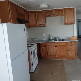 Photo #6: 202526030 Listing 