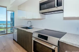 Photo #6: 202526032 Listing 