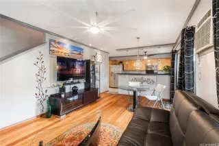 Photo #2: 202526035 Listing 