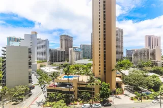 Photo #5: 202526044 Listing 