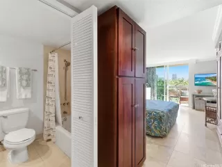 Photo #5: 202526048 Listing 