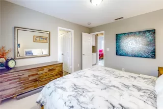 Photo #4: 202526050 Listing 