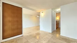 Photo #3: 202526055 Listing 