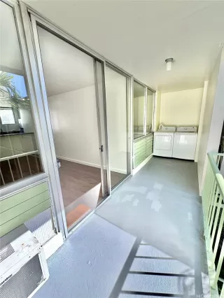 Photo #5: 202526057 Listing 