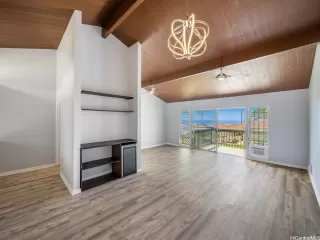 Photo #2: 202526068 Listing 