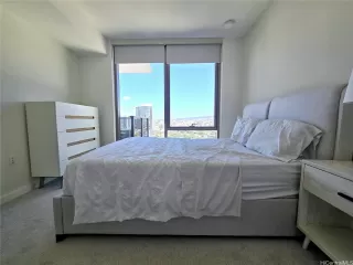 Photo #6: 202526085 Listing 