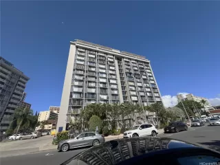 Photo #2: 202526087 Listing 