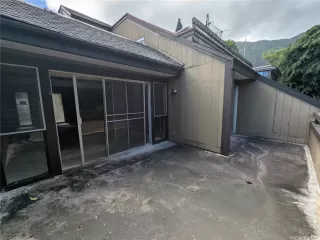 Photo #5: 202526100 Listing 